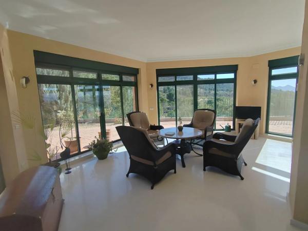 Casa independiente en Cv-804