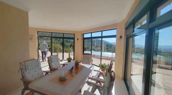 Casa independiente en Cv-804