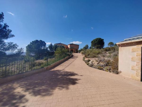 Casa independiente en Cv-804