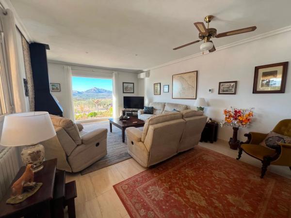 Casa independiente en via Sense Nom