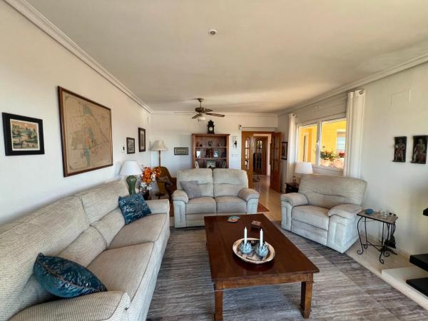 Casa independiente en via Sense Nom