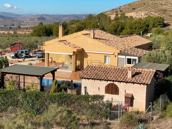 Casa independiente en via Sense Nom