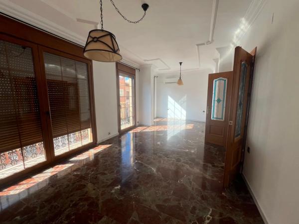 Chalet pareado en calle Maestro Granados