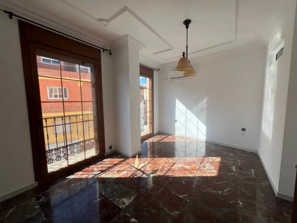 Chalet pareado en calle Maestro Granados