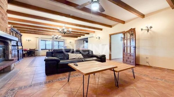 Casa independiente en calle Raval