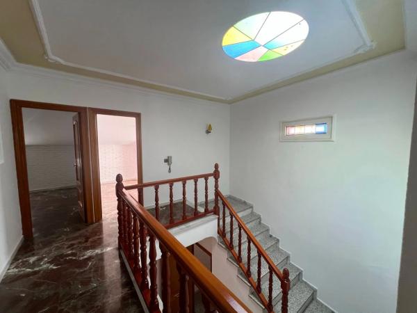 Chalet pareado en calle Maestro Granados