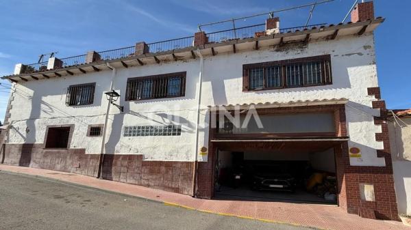 Casa independiente en calle Raval