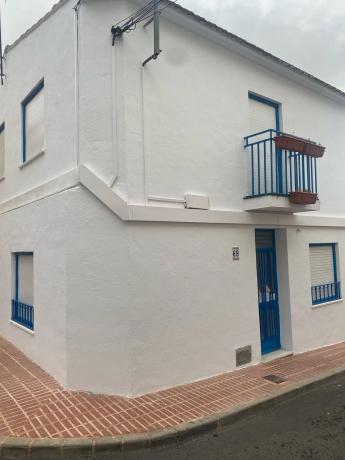 Chalet pareado en calle la rambla, 69