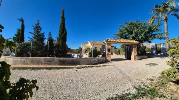 Casa independiente en Pd Lomas Gp.2