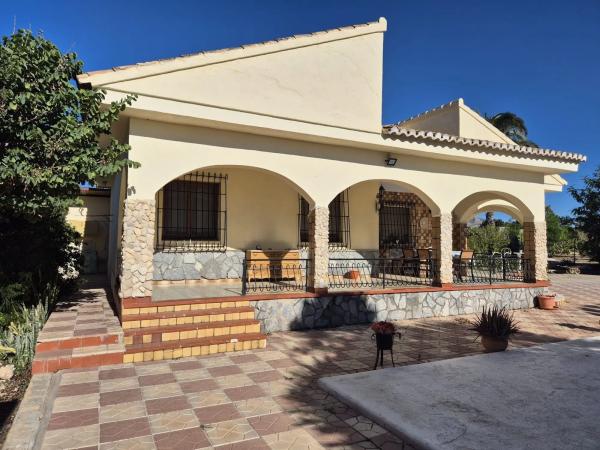 Casa independiente en Pd Lomas Gp.2