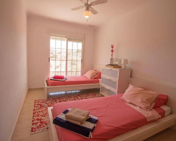 Casa independiente en calle Fortuna s/n