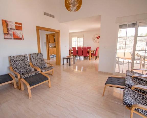 Casa independiente en calle Fortuna s/n