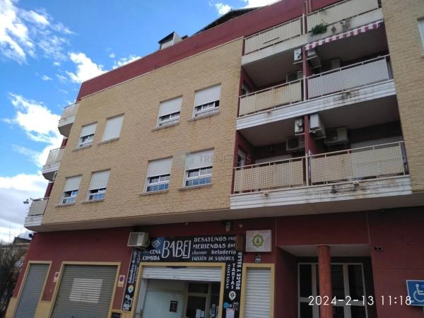 Piso en calle Maestro Basilio Pardo Segura