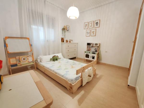 Piso en CL Antonio Machado, 2