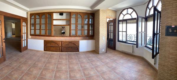 Chalet adosado en calle Virgen del Carmen