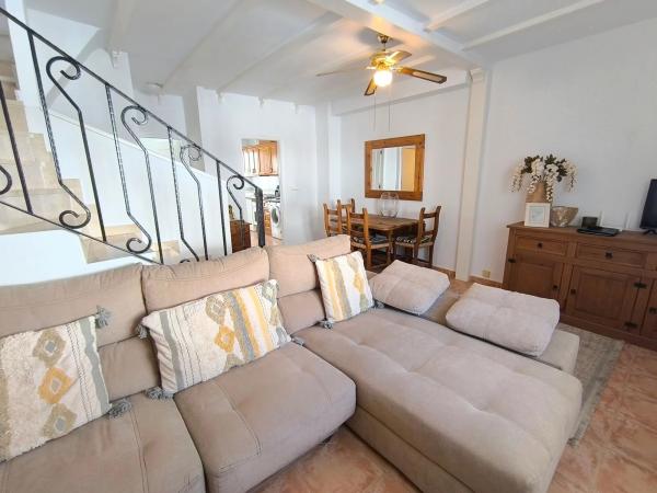 Chalet adosado en CL Manuel De Falla-montemar