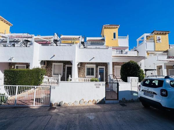 Chalet adosado en CL Manuel De Falla-montemar