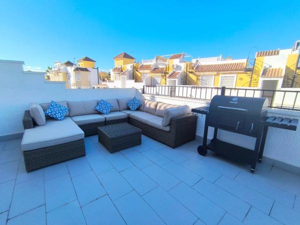 Chalet adosado en CL Manuel De Falla-montemar