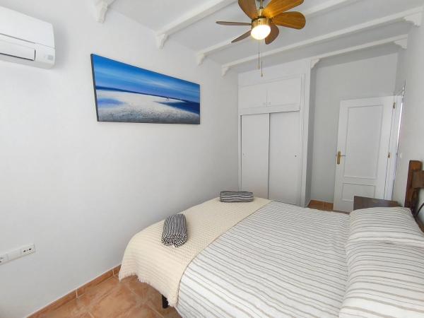 Chalet adosado en CL Manuel De Falla-montemar