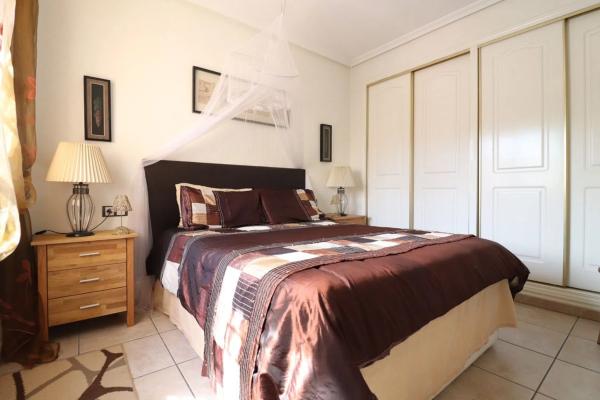 Chalet en calle Portugal