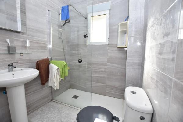 Chalet pareado en calle Manuel de Falla, 145