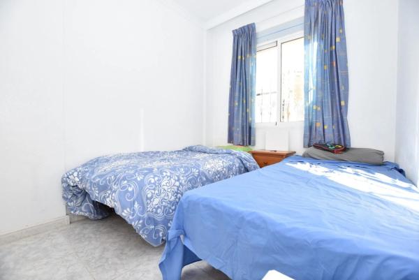 Chalet pareado en calle Manuel de Falla, 145