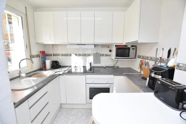 Chalet pareado en calle Manuel de Falla, 145