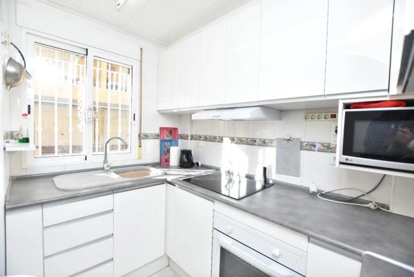 Chalet pareado en calle Manuel de Falla, 145