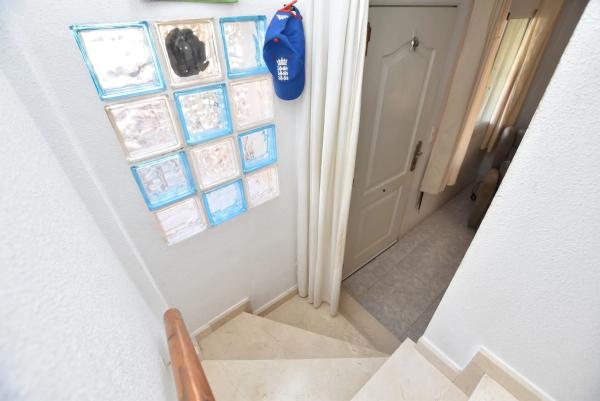 Chalet pareado en calle Manuel de Falla, 145