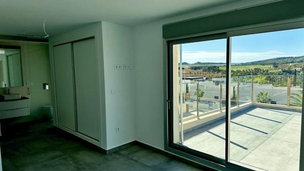 Chalet en calle Bigastro