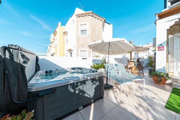 Chalet adosado en CL Manuel De Falla-montemar