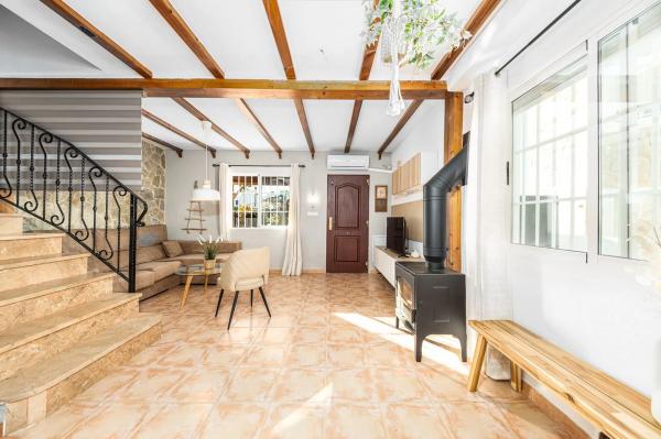 Chalet adosado en CL Manuel De Falla-montemar