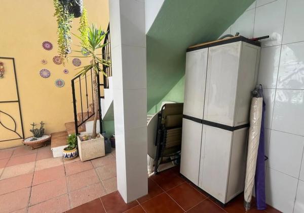 Chalet pareado en calle Salvador Dalí