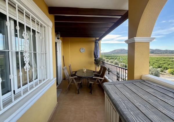 Piso en calle Comunidad Valenciana