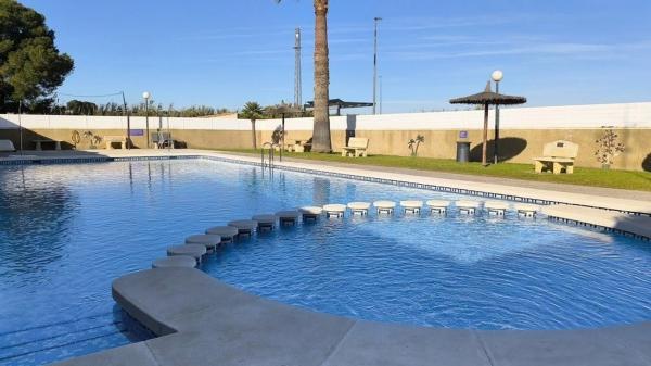 Chalet pareado en calle Jorge Luis Borges