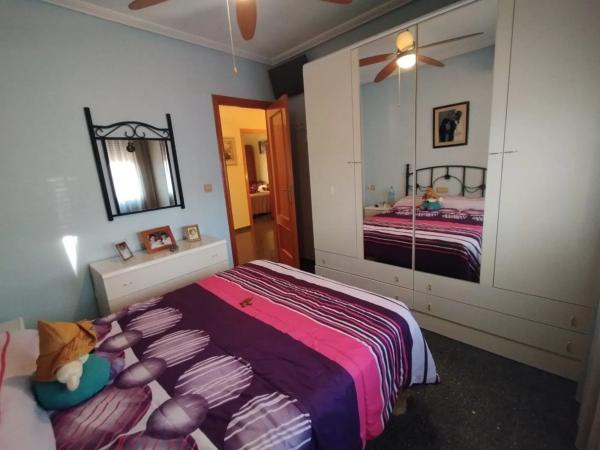 Casa independiente en calle Miguel Hernández