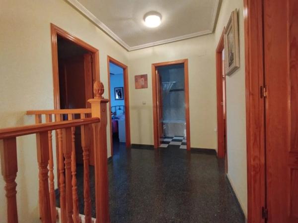 Casa independiente en calle Miguel Hernández