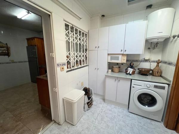 Chalet adosado en calle Miguel Hernández