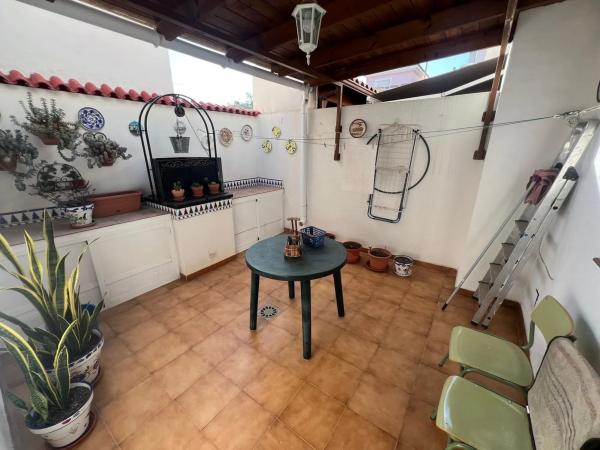 Chalet adosado en calle Miguel Hernández