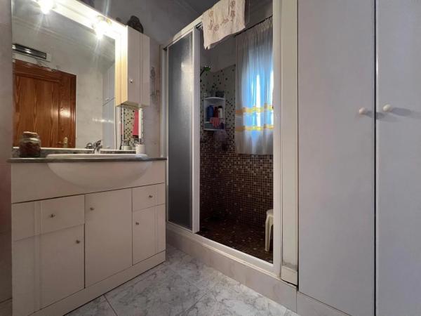 Chalet adosado en calle Miguel Hernández