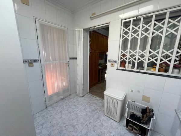 Chalet adosado en calle Miguel Hernández