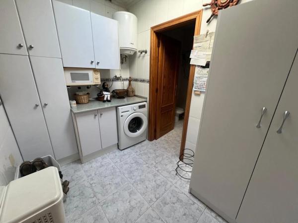 Chalet adosado en calle Miguel Hernández