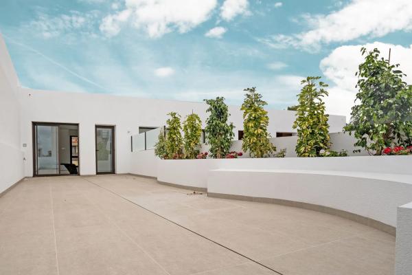 Chalet pareado en calle la Anilla