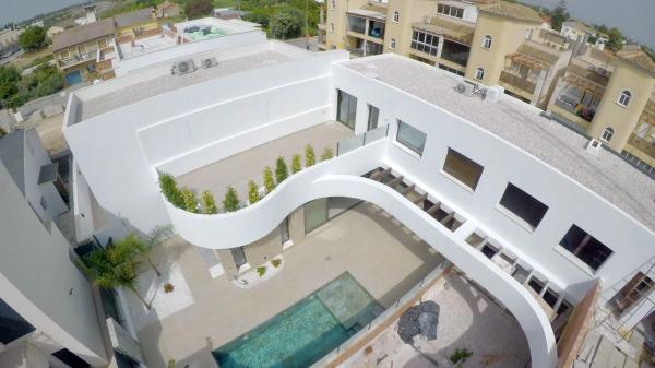 Chalet pareado en calle la Anilla