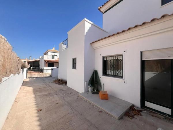 Chalet adosado en calle Segovia
