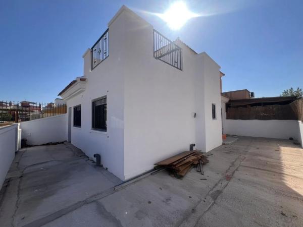 Chalet adosado en calle Segovia