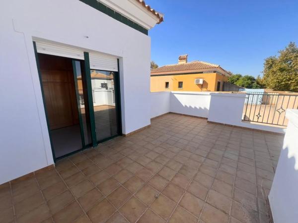 Chalet adosado en calle Segovia