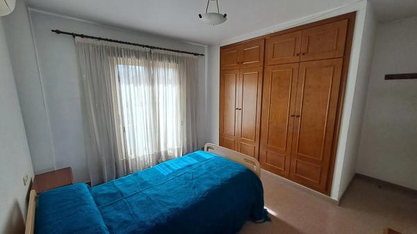 Casa independiente en calle Miguel Hernández, 24