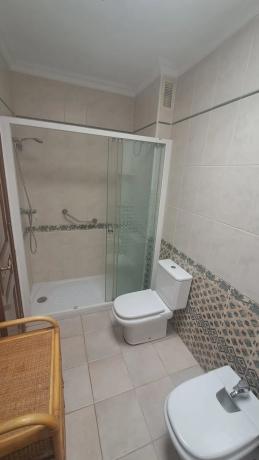 Casa independiente en calle Miguel Hernández, 24