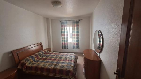 Casa independiente en calle Miguel Hernández, 24